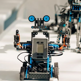 An Robotic Kit in STEM & Robotic Lab -Robocraze
