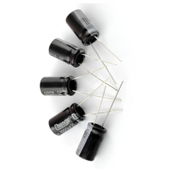 1000uF 25V Electrolytic Capacitor – Through Hole DIP -Basic Components -Robocraze