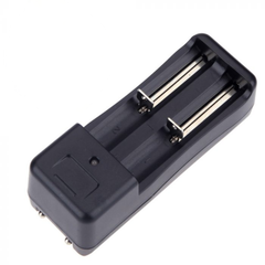 
Universal Dual Slot 3.7V Li-ion Battery Charger for 18650 Batteries
