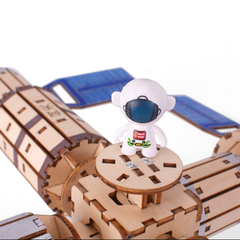 Pludo STEM Kit Orbital Explorer – DIY Space Station Science Kit for Kids 11–14 | Grade 6–8 - Robocraze