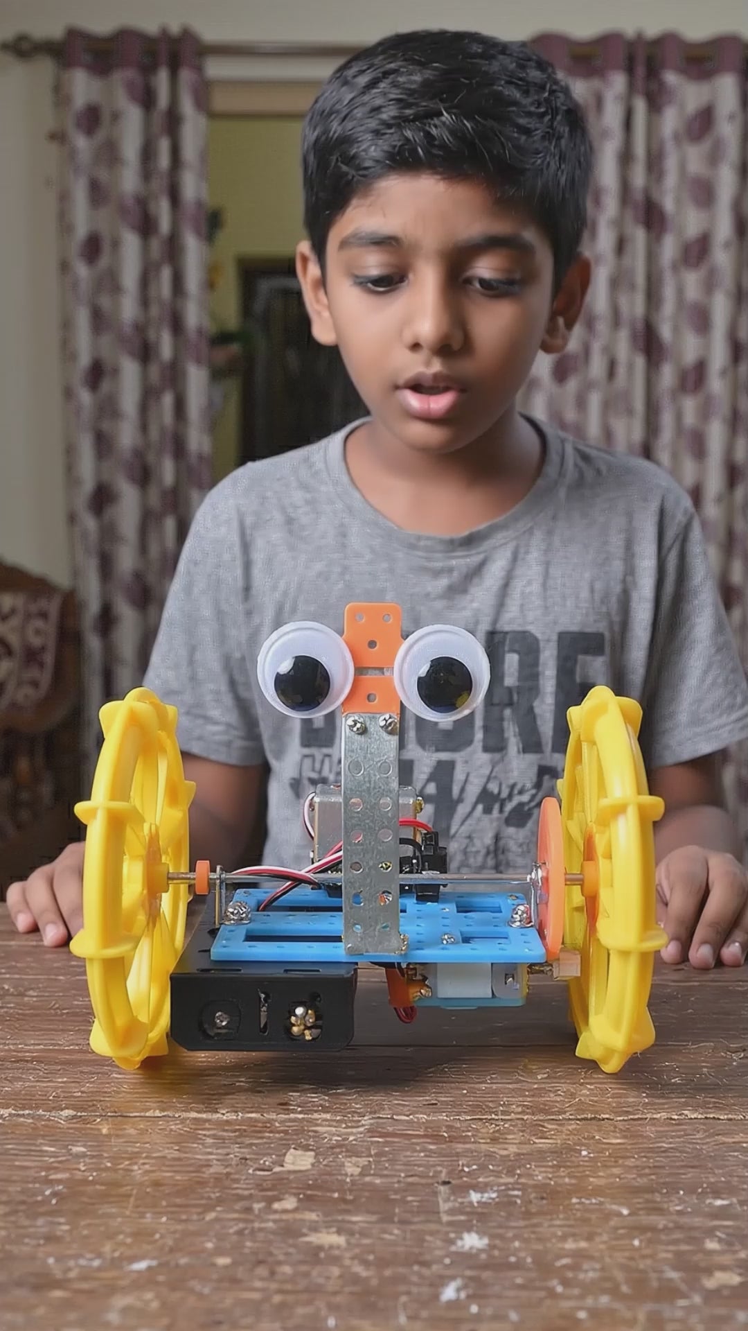 Pludo STEM Kit Motor Circuit Car - Balance Kit (Age 3-8 Yrs) for grade preschool-2 (475)
