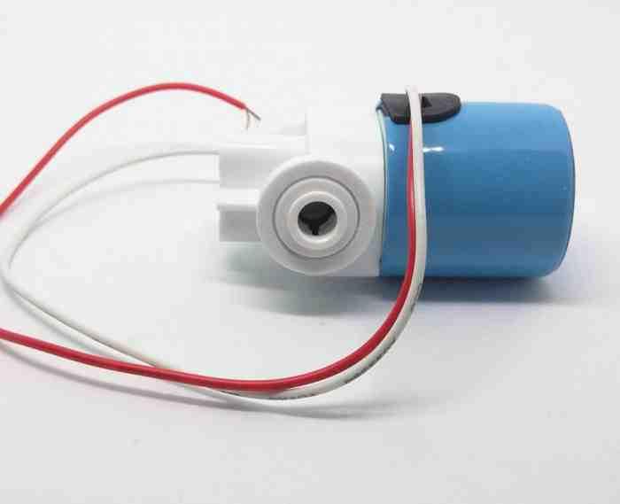 Solenoid Valve 12V 1/4 inch (Blue) - 12V solenoid valve for water, gas, and air flow. -Solenoid Valve -Robocraze
